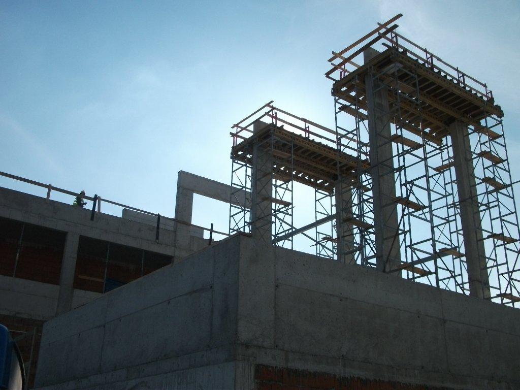 stadion Suwałki konstrukcja betonowa