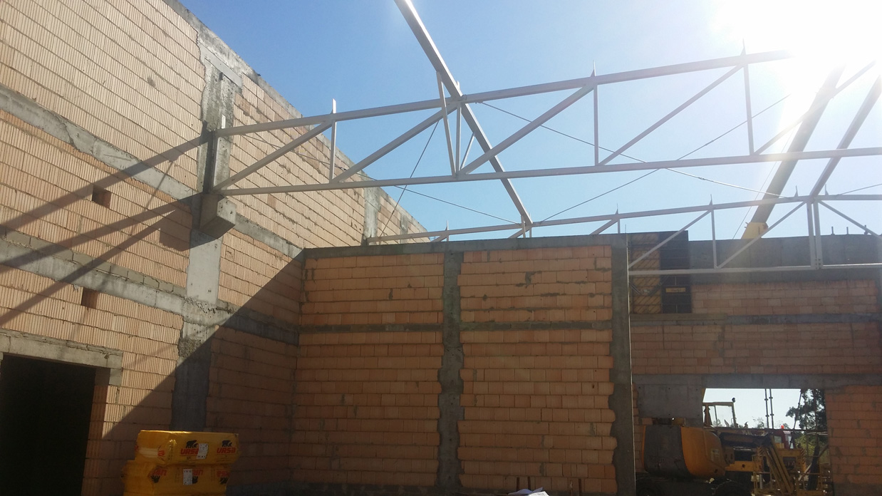 salon samochodowy BMW Gorzów Wielkopolski ściany 3