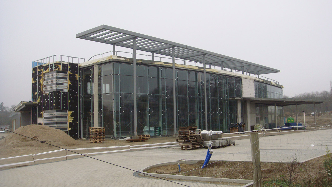 salon samochodowy Toyota Szczecin prace wykończeniowe zewnątrz 1