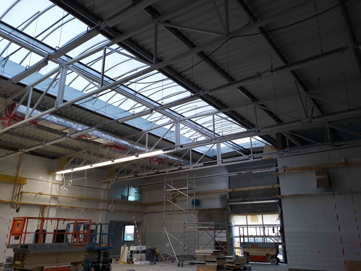 serwis samochodowy BMW Szczecin konstrukcja stalowa sufit 1